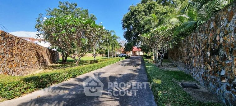 ที่ดินเพื่อขาย โครงการ Land And House For Sale In Mabprachan ใกล้แผนที่ทะเลสาบมาบประชัน (ID 2136941) - View 4