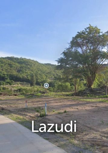 6 RAI: 2 Deal close to Rosewood Hill Residence - View 3