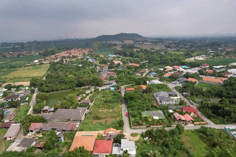 ขายที่ดินสวย บางเสร่ สัตหีบ ใกล้ชุมชน ทำเลดี เดินทางสะดวก - View 2