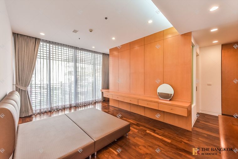 Apartment in krungthephmhankhr, ชุมชนเจริญสุข, คลองเตย - More